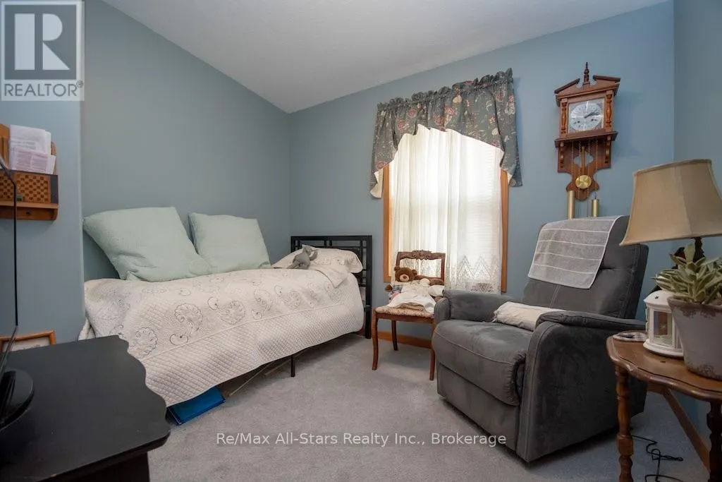 51 CREEKSIDE CIRCLE