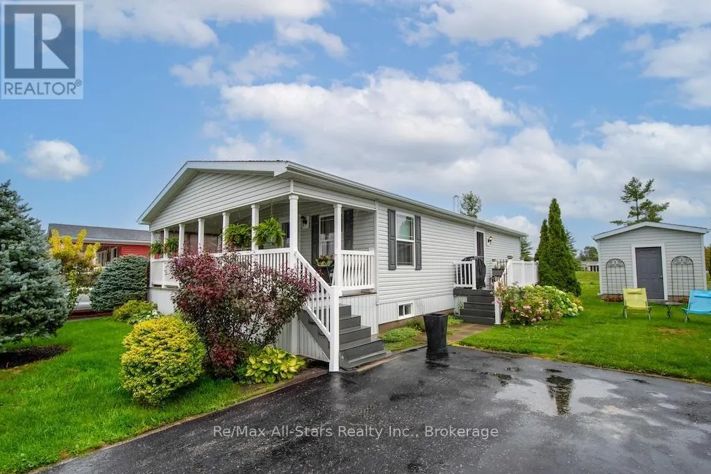 51 CREEKSIDE CIRCLE