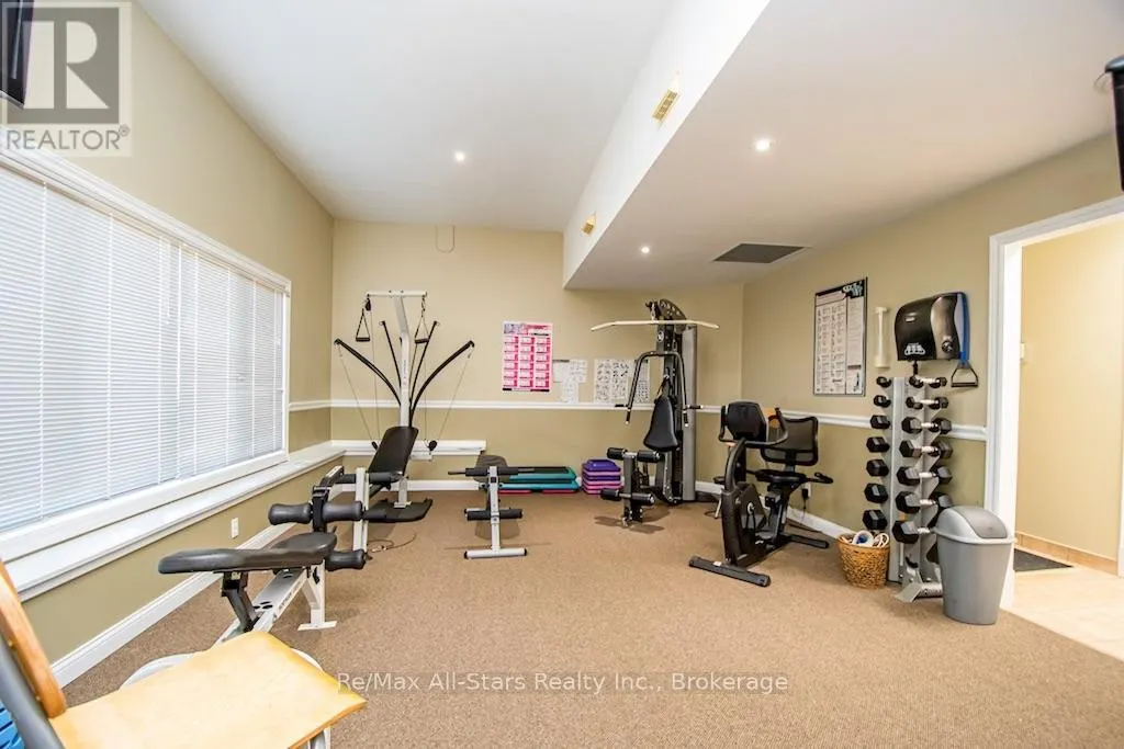51 CREEKSIDE CIRCLE