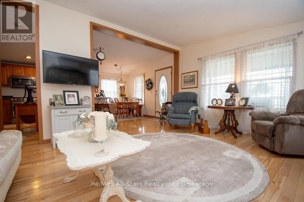 51 CREEKSIDE CIRCLE