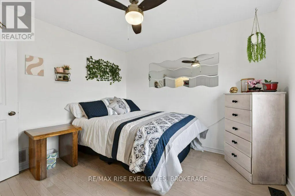 1543 PROVIDENCE CRESCENT
