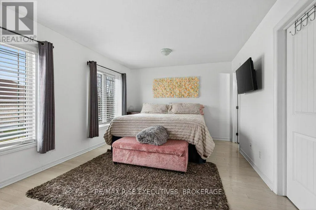 1543 PROVIDENCE CRESCENT