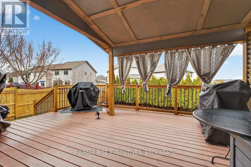 1543 PROVIDENCE CRESCENT
