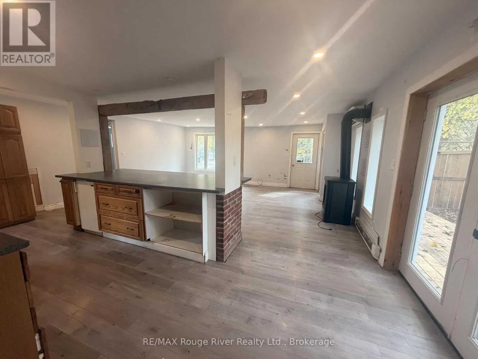 11 EDGEWOOD DRIVE