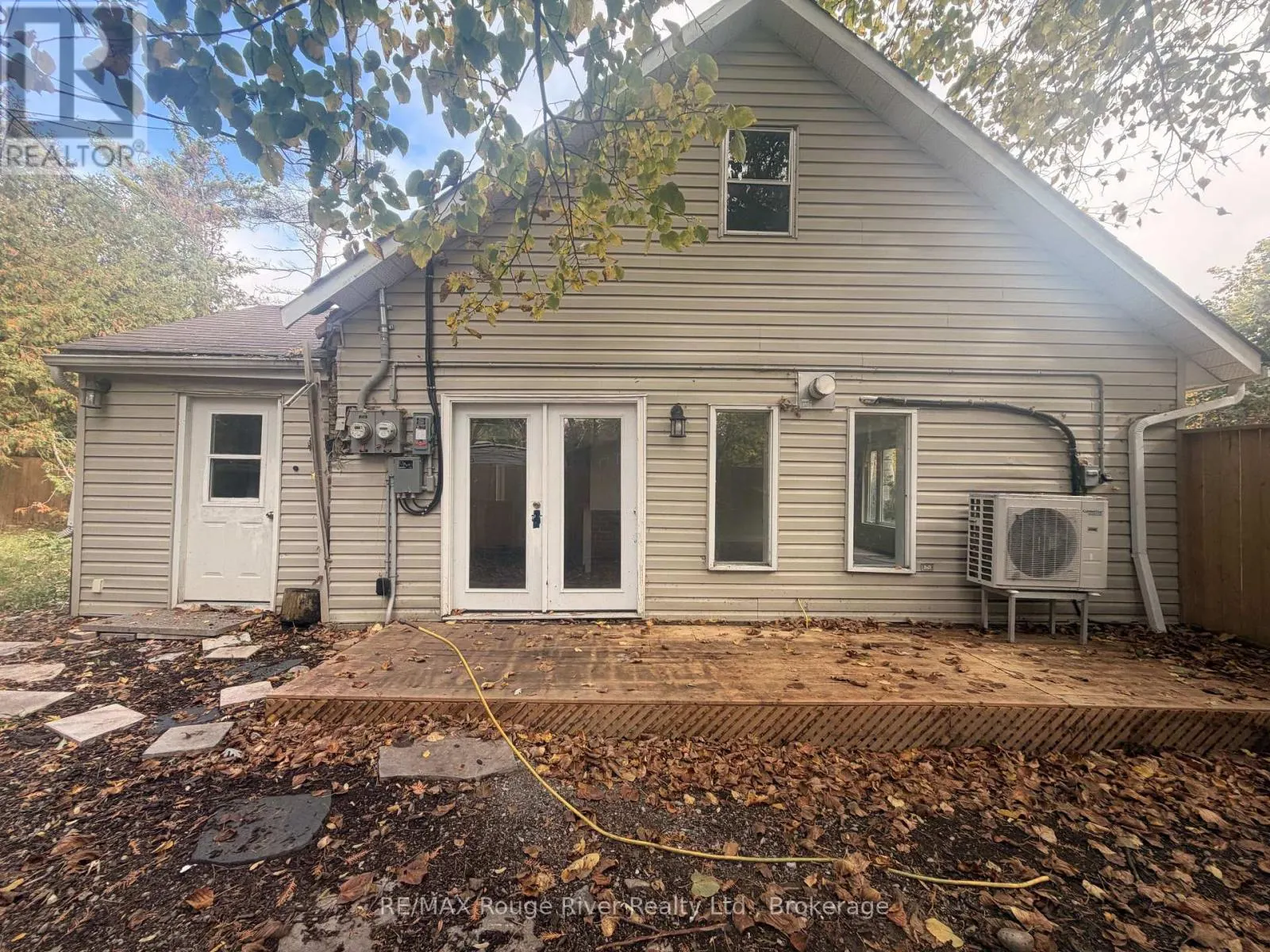 11 EDGEWOOD DRIVE