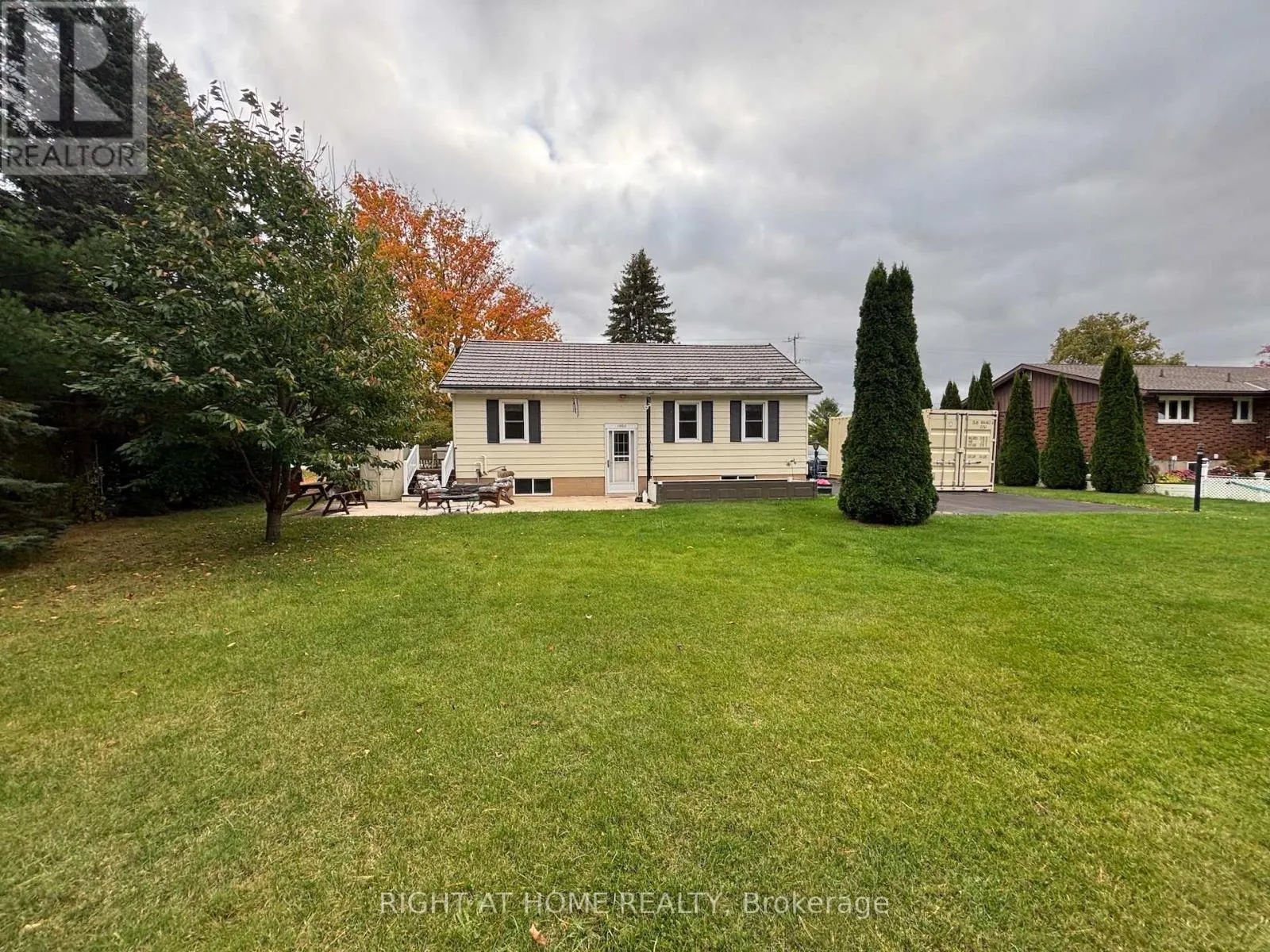 145853 GREY ROAD 12