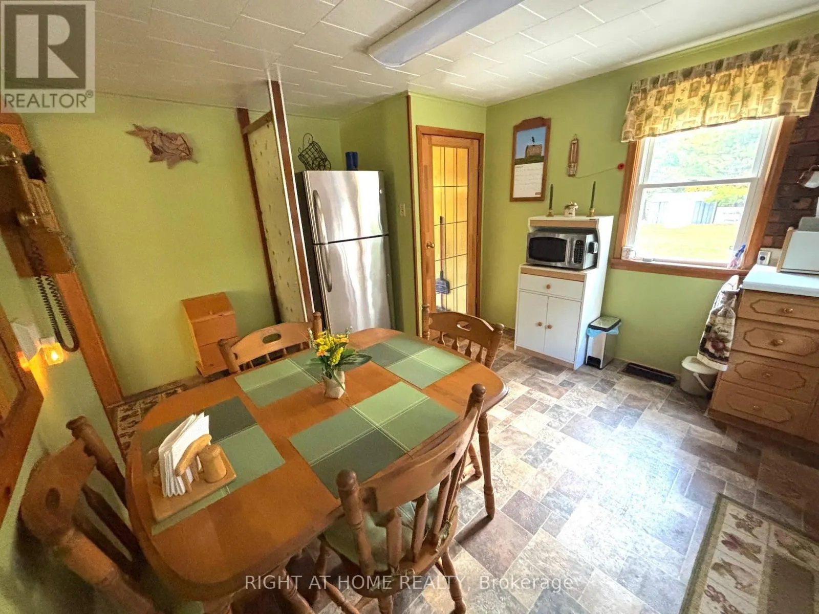 145853 GREY ROAD 12