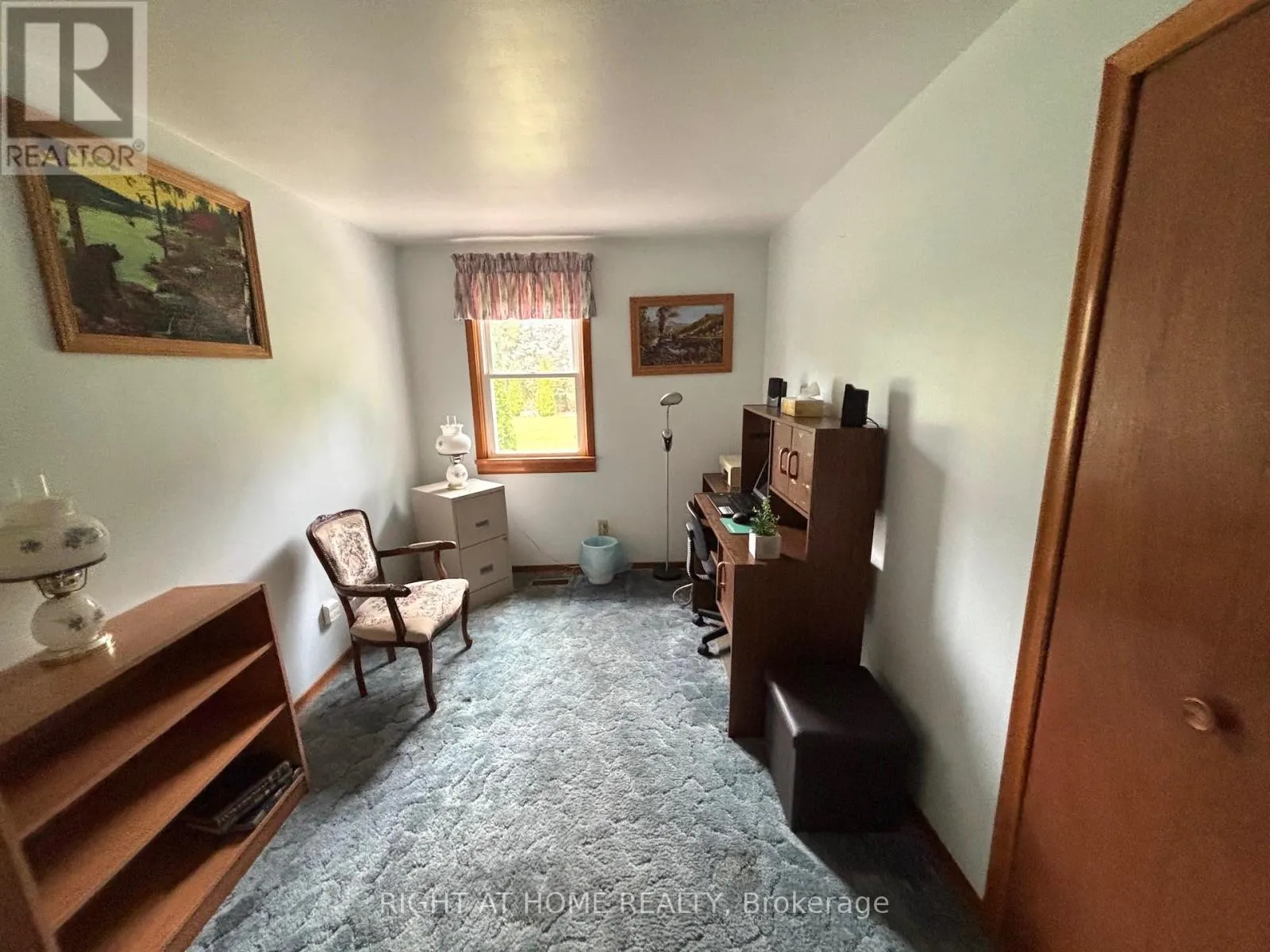 145853 GREY ROAD 12