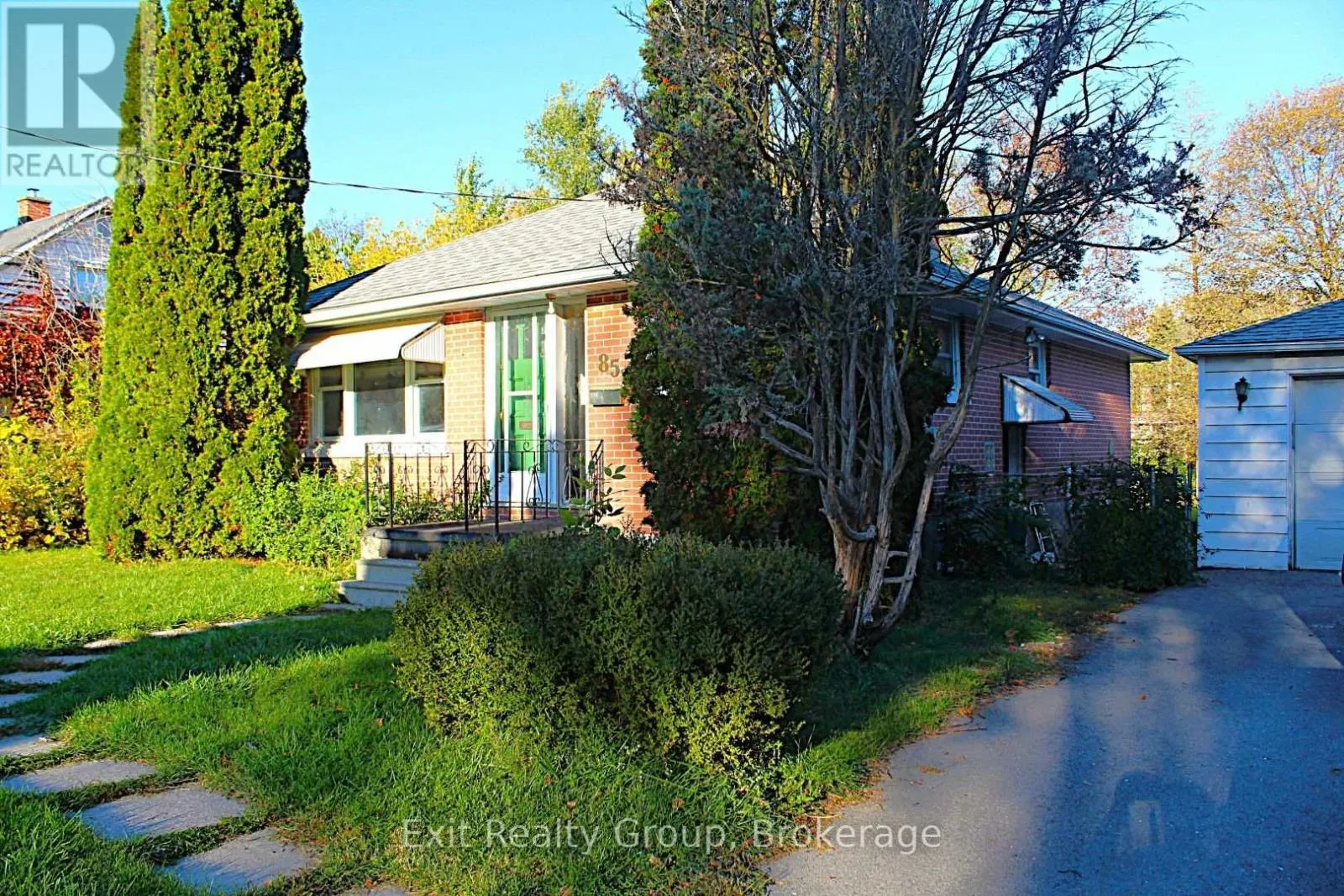 85 WRIGHT AVENUE
