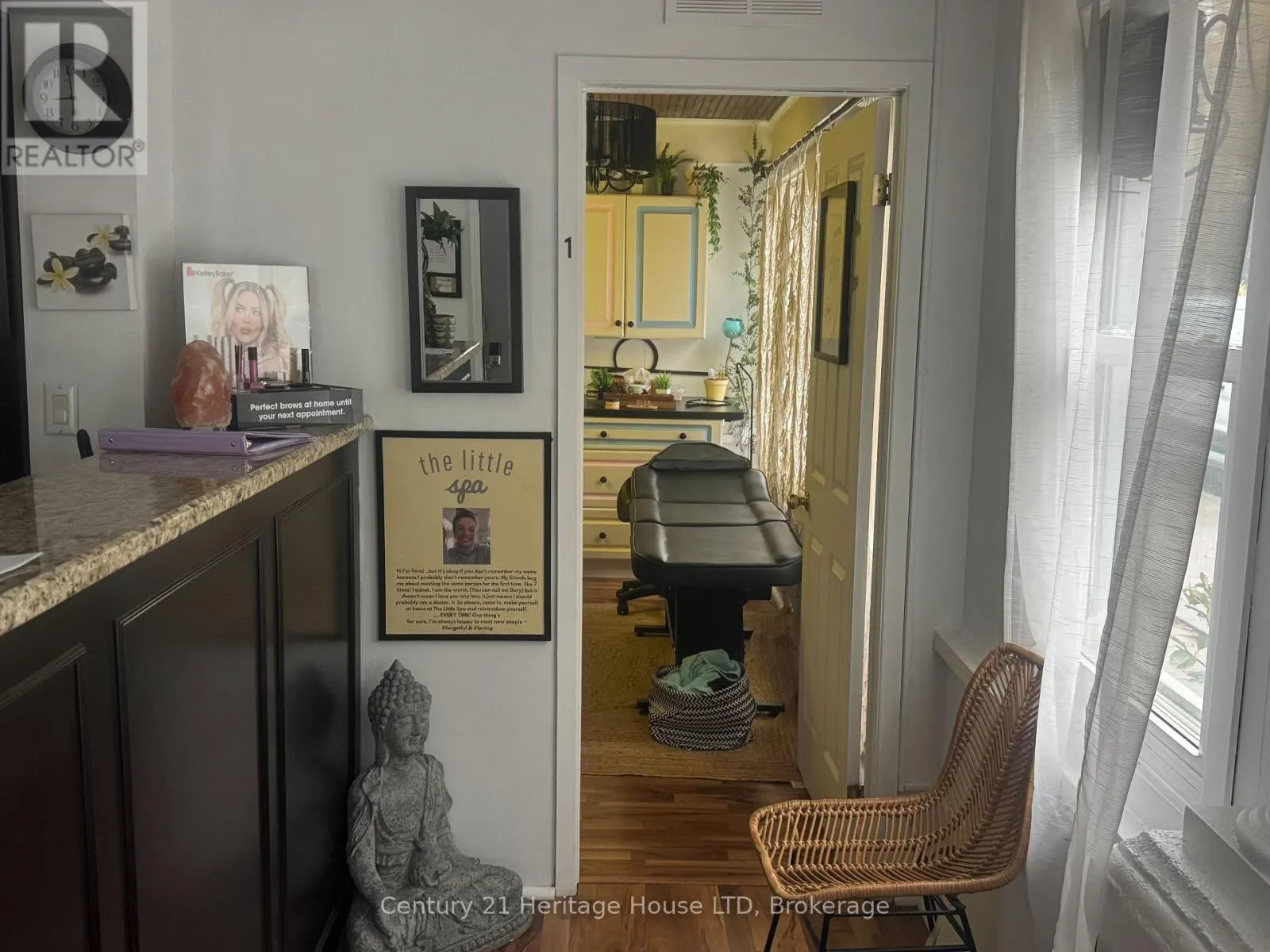 LOWER UNIT - 355 RIDGE ROAD N #Lower Unit