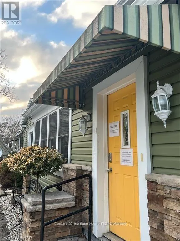LOWER UNIT - 355 RIDGE ROAD N #Lower Unit