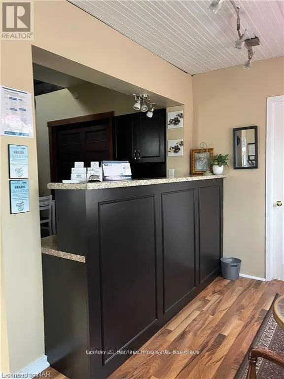 LOWER UNIT - 355 RIDGE ROAD N #Lower Unit