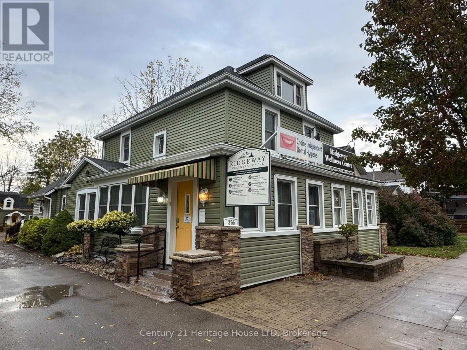 LOWER UNIT - 355 RIDGE ROAD N #Lower Unit