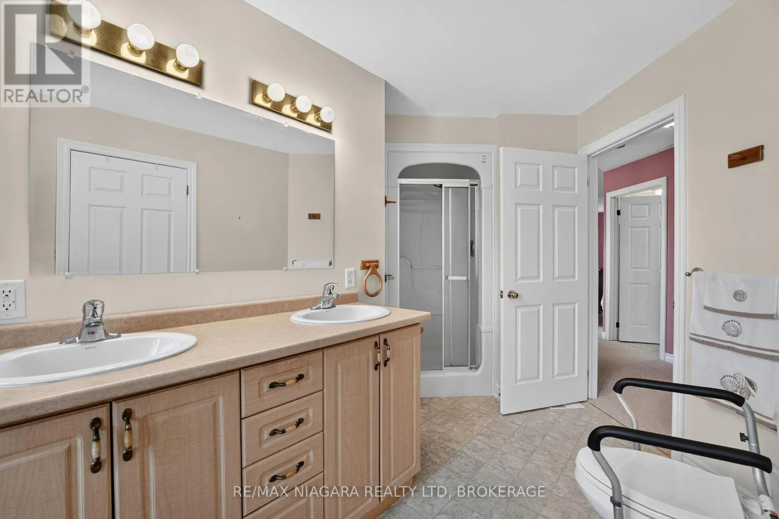 516 - 3033 TOWNLINE ROAD #516