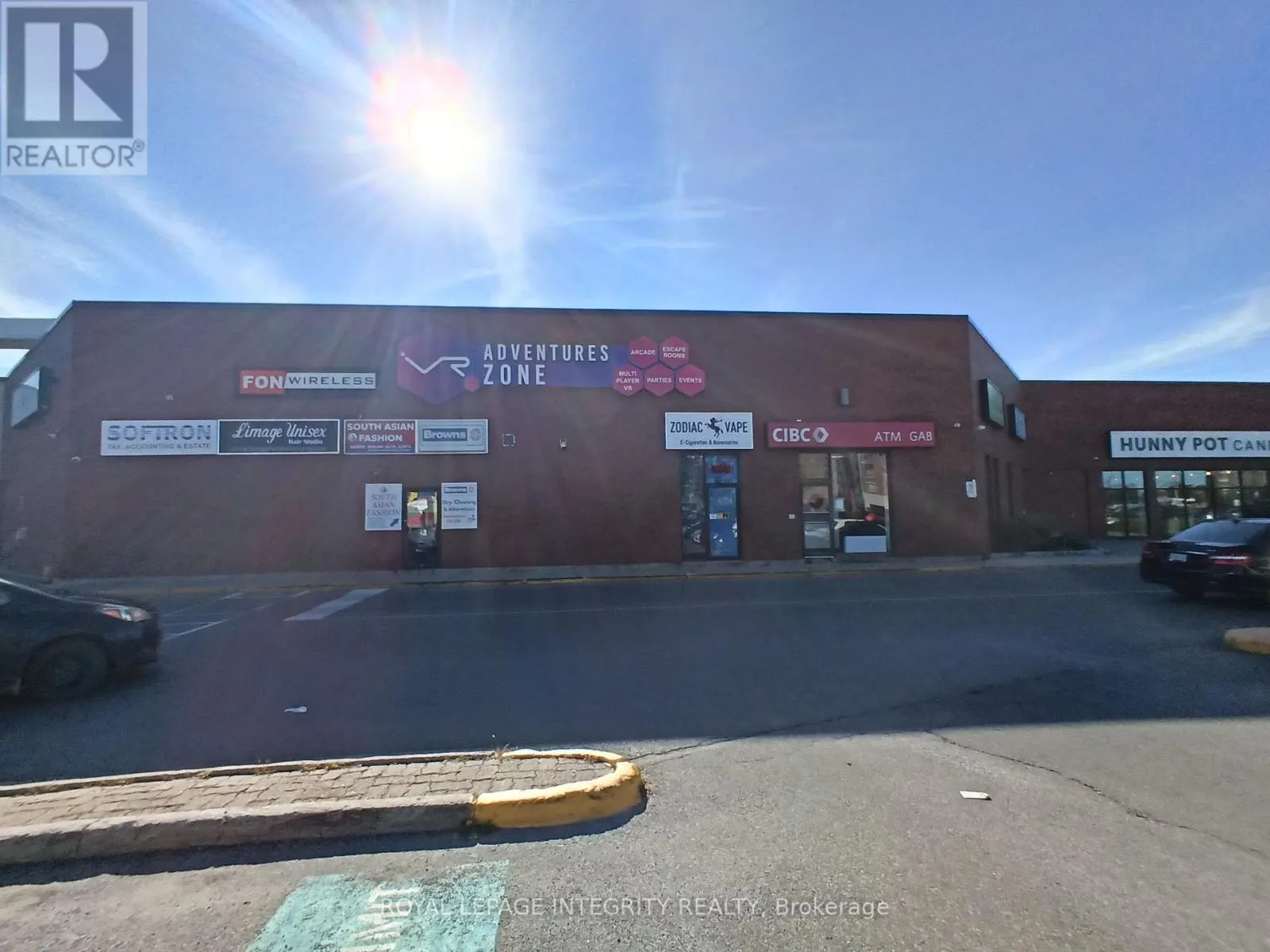 A01010A - 1642 MERIVALE ROAD