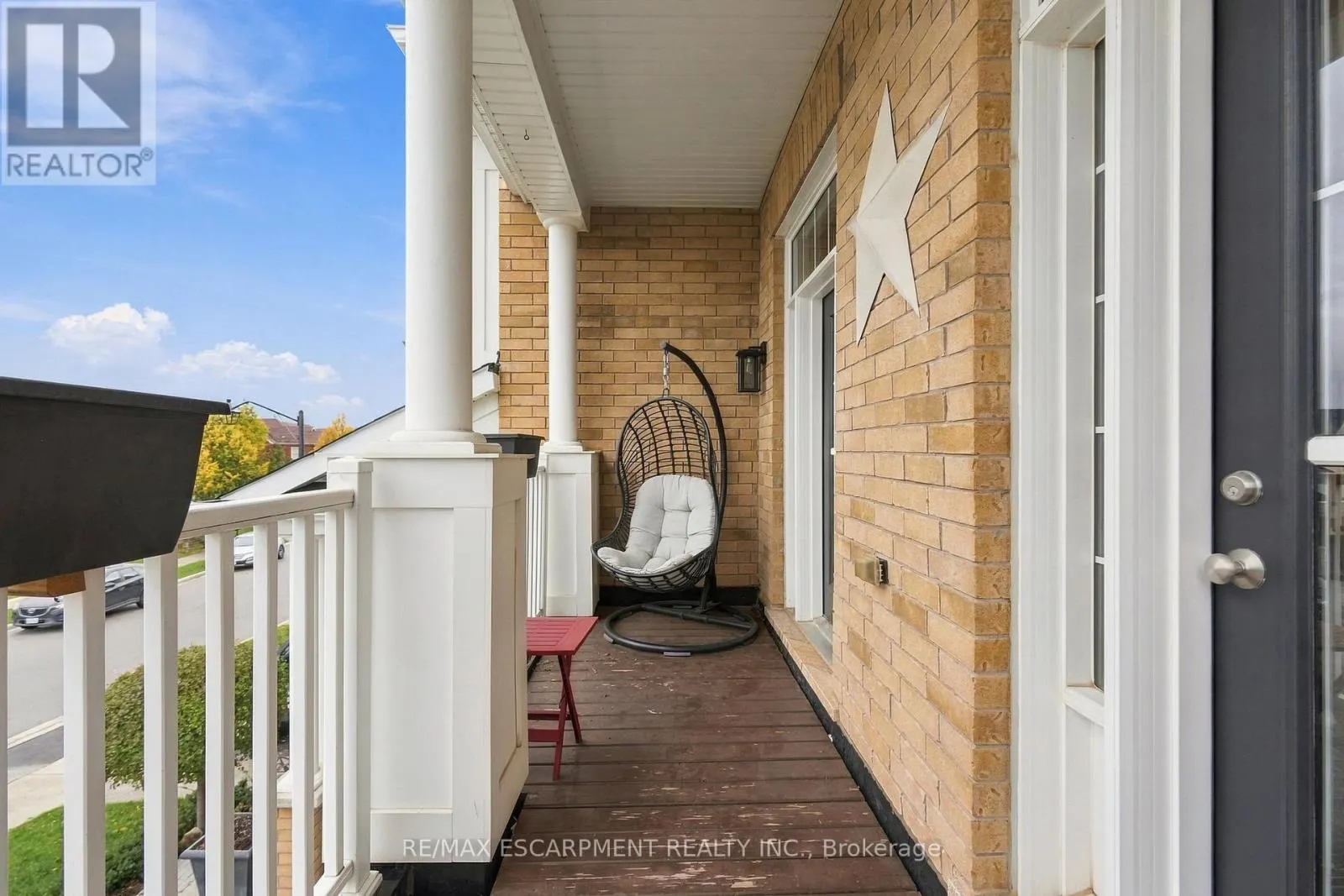 23 FOREST RIDGE AVENUE
