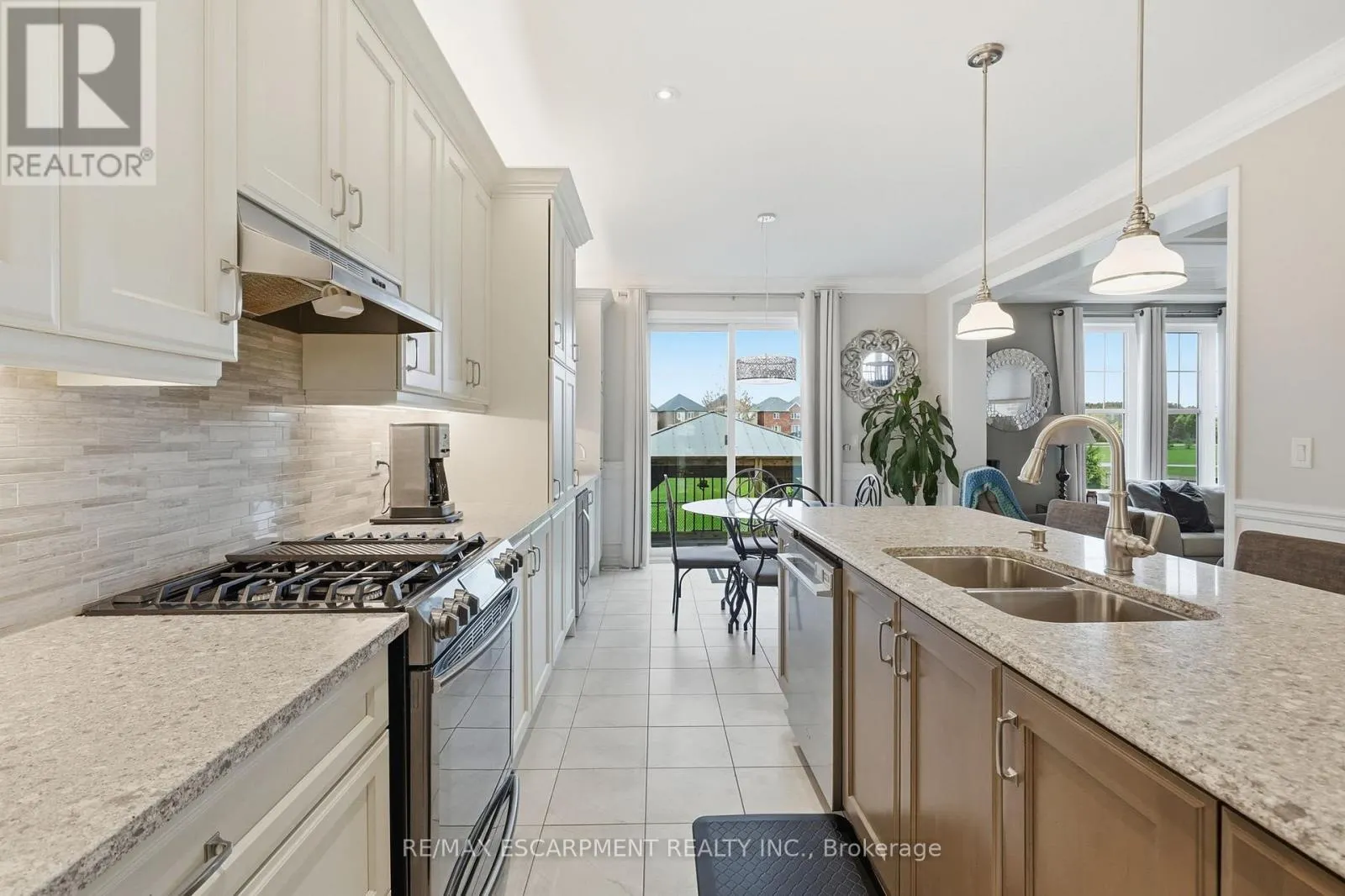 23 FOREST RIDGE AVENUE
