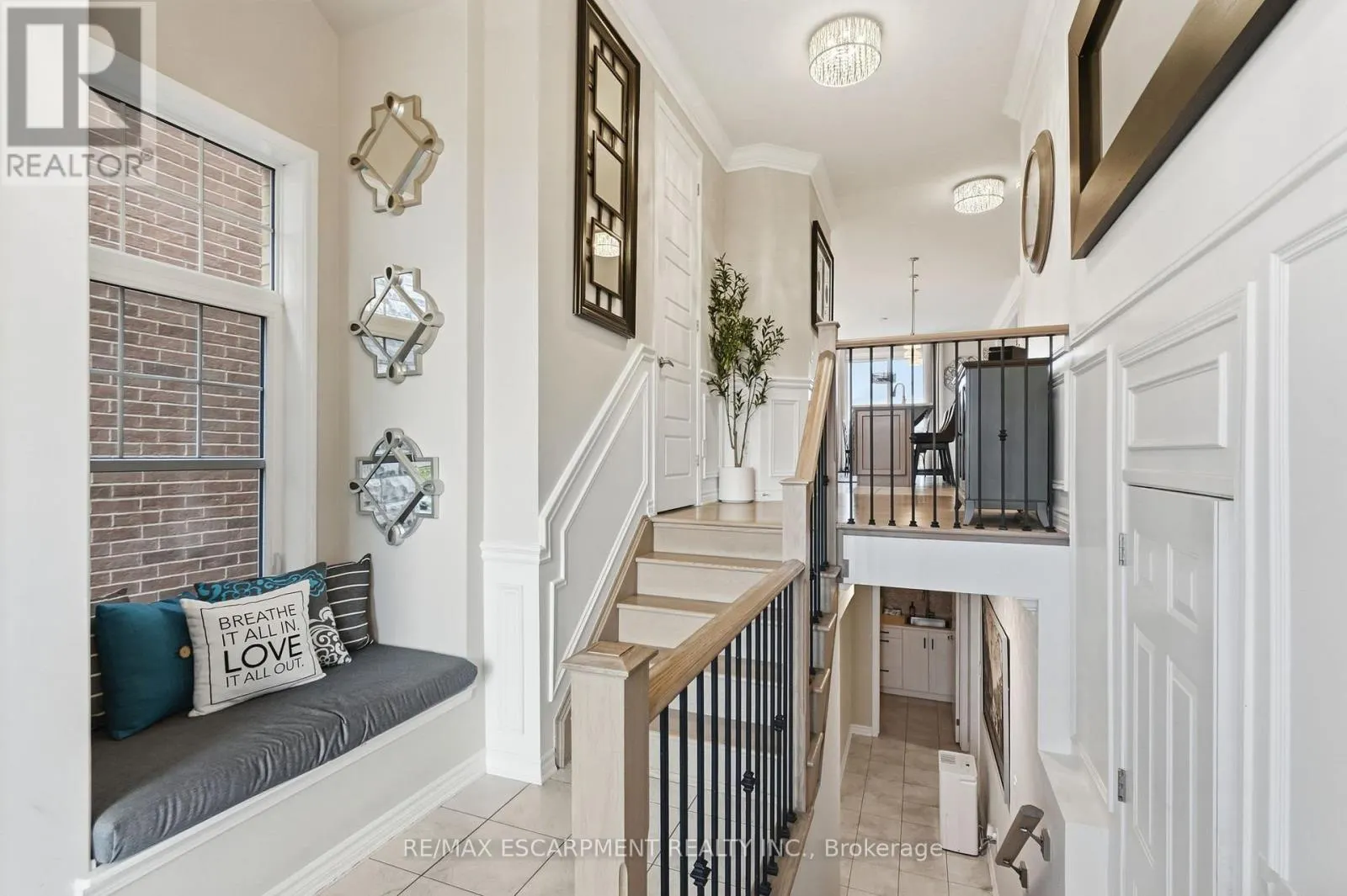23 FOREST RIDGE AVENUE