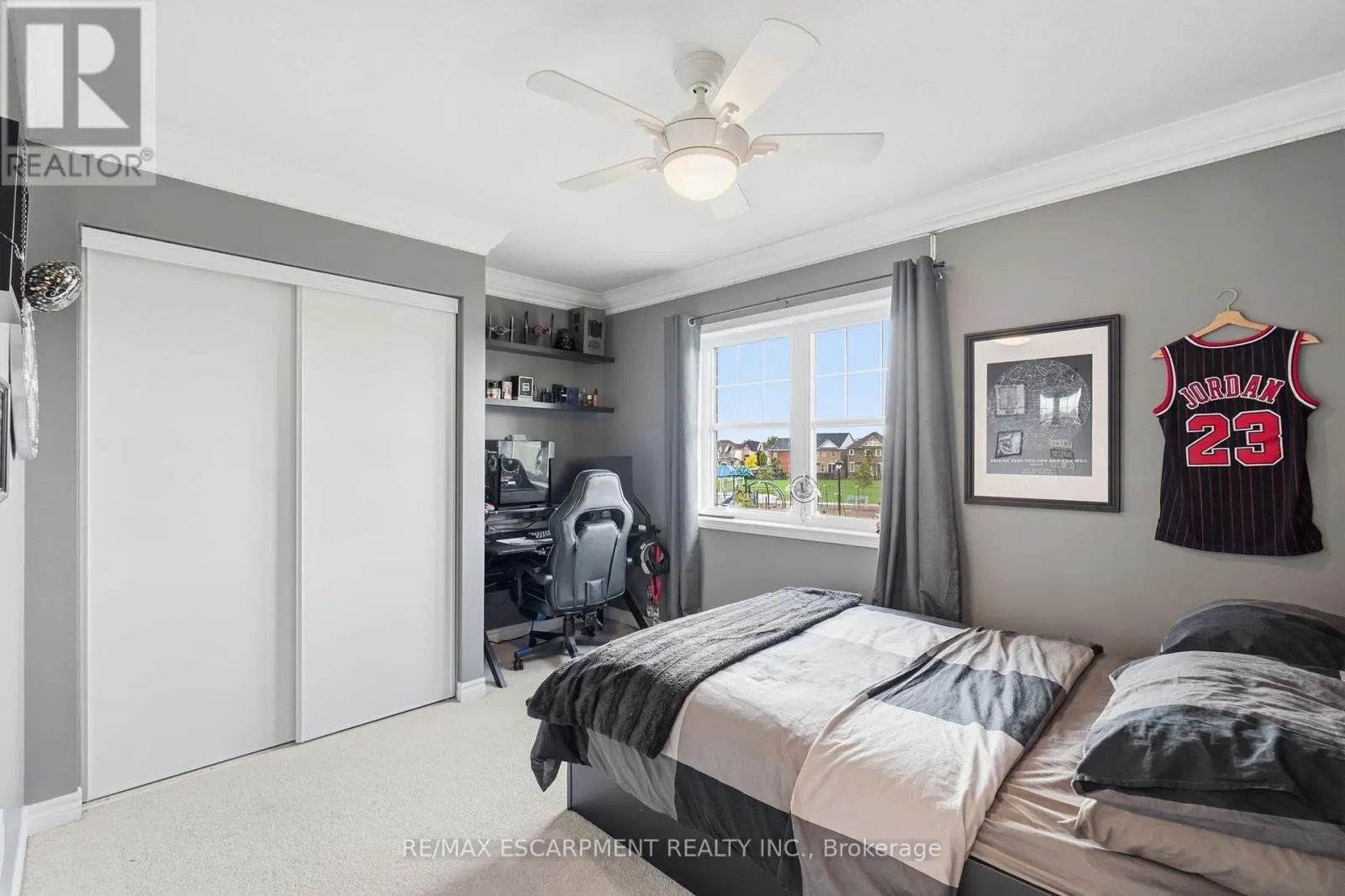 23 FOREST RIDGE AVENUE