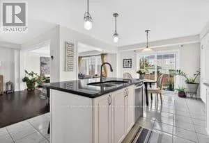 7 PICKETT PLACE