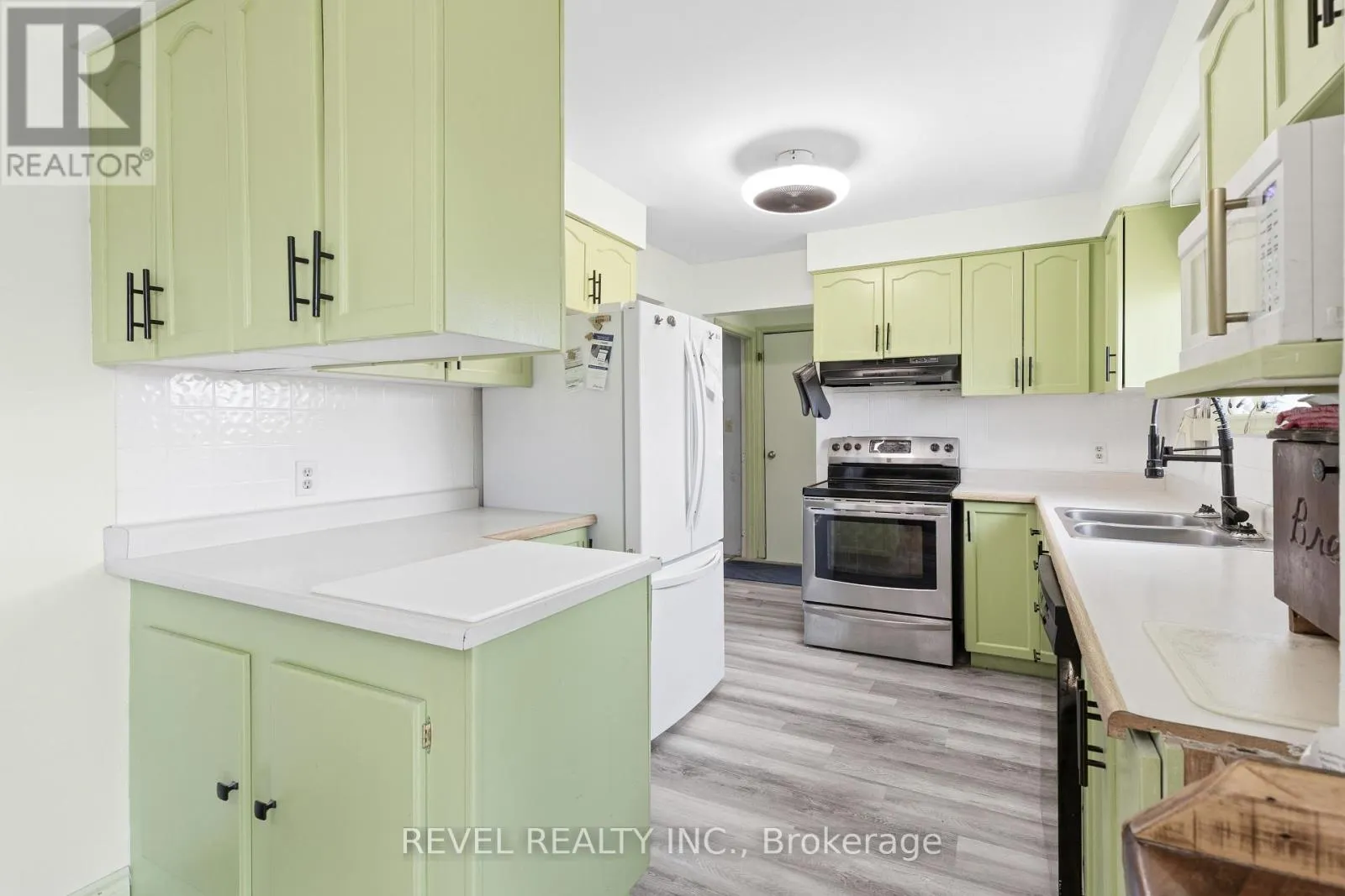 1038 CRESSWELL ROAD