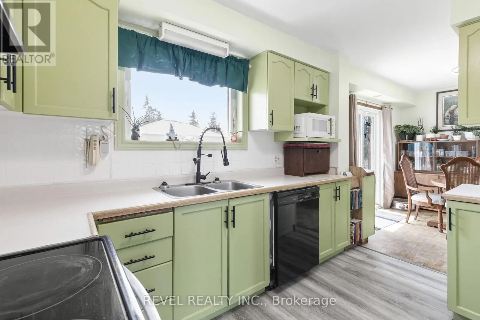 1038 CRESSWELL ROAD