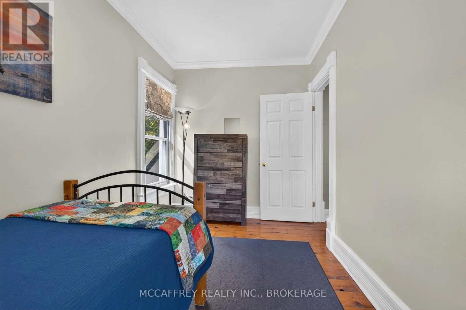 2 BRIGGS STREET