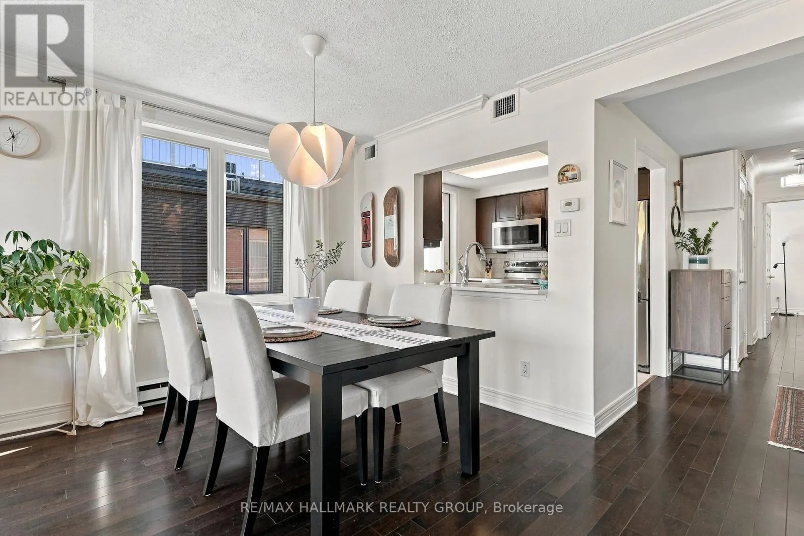 401 - 959 NORTH RIVER ROAD