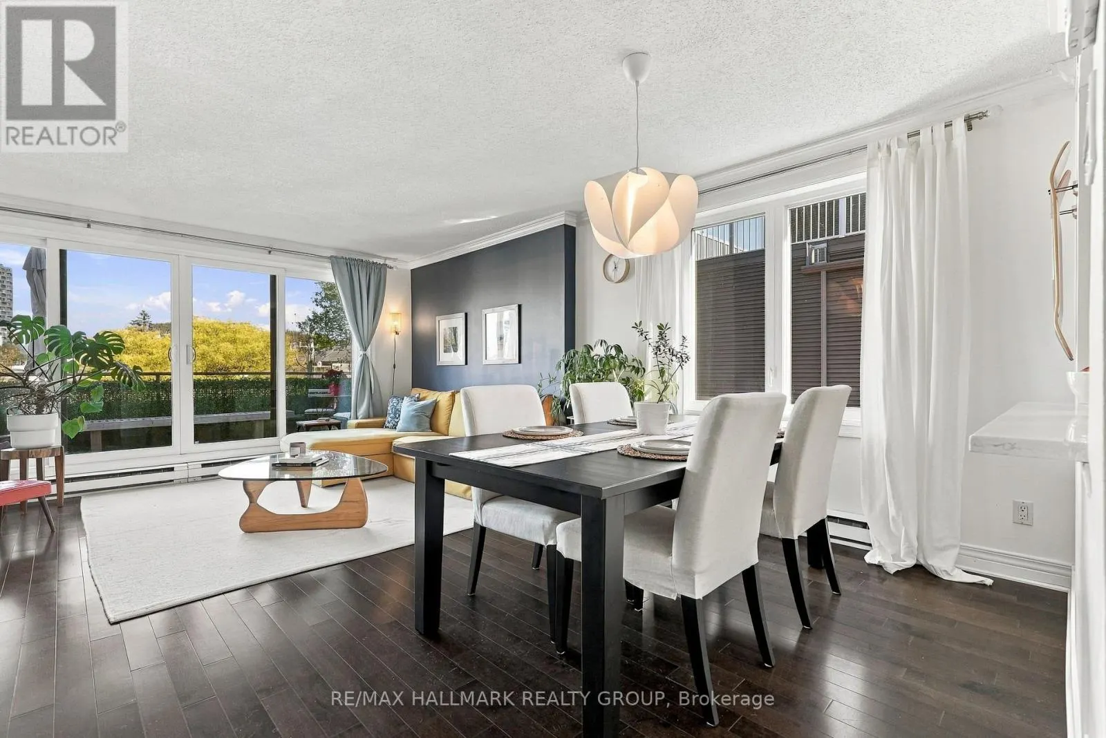 401 - 959 NORTH RIVER ROAD