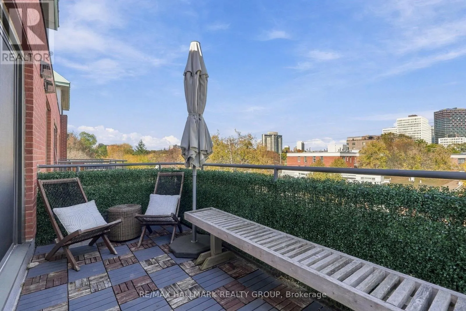 401 - 959 NORTH RIVER ROAD