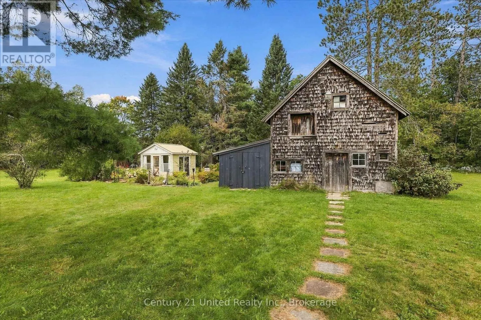 164 HILLSIDE DRIVE