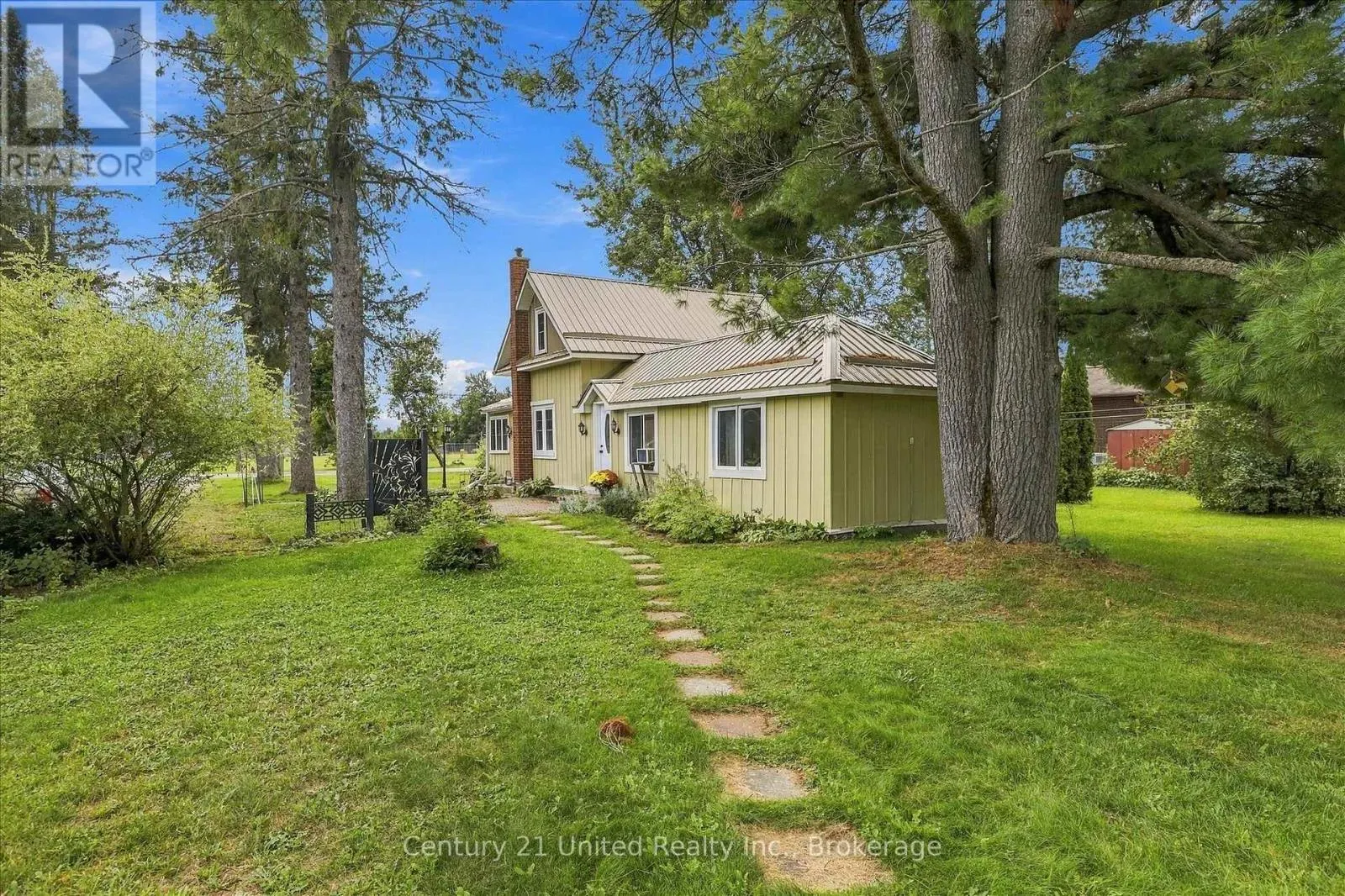 164 HILLSIDE DRIVE