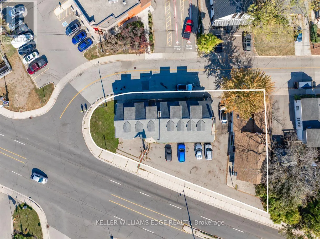 72 KING STREET E