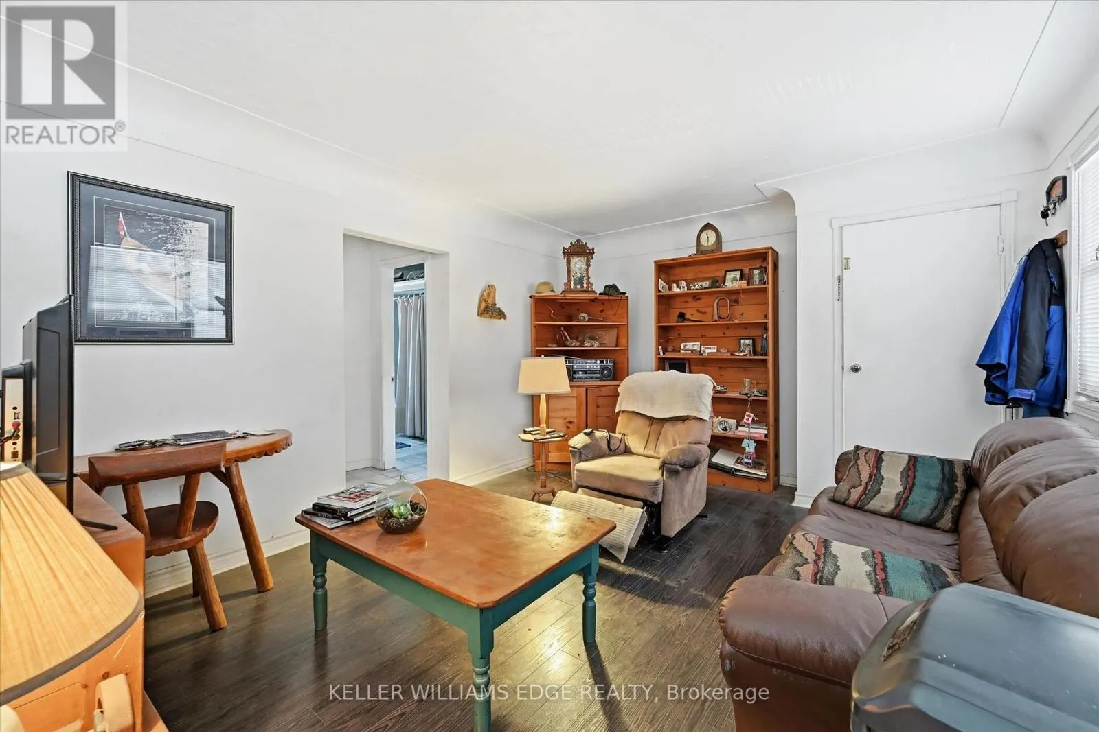 72 KING STREET E