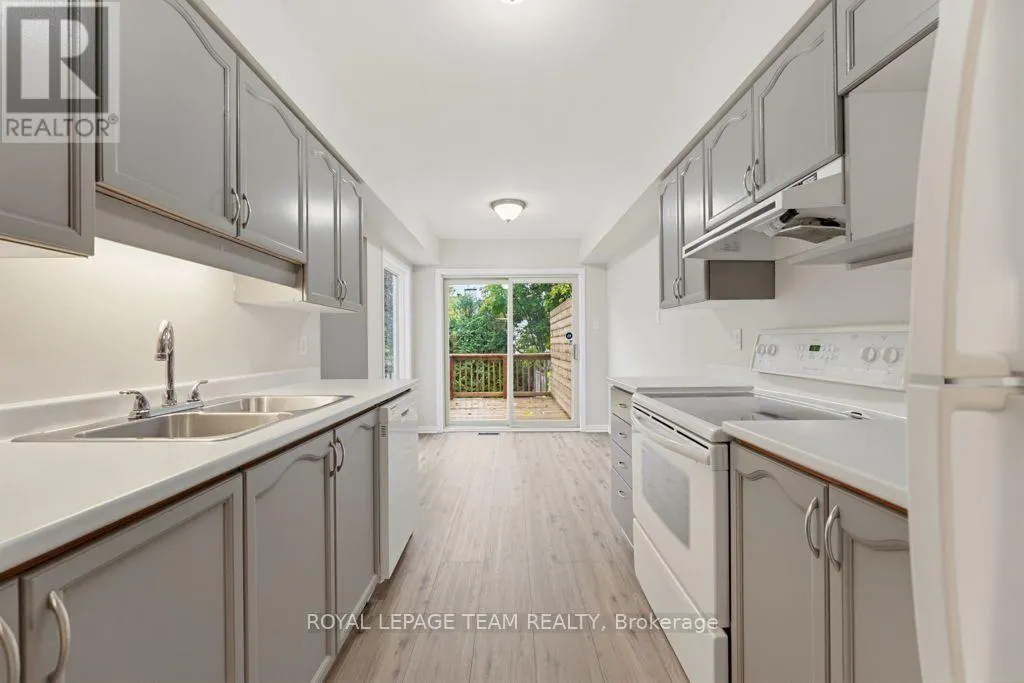 44 JACKMAN TERRACE