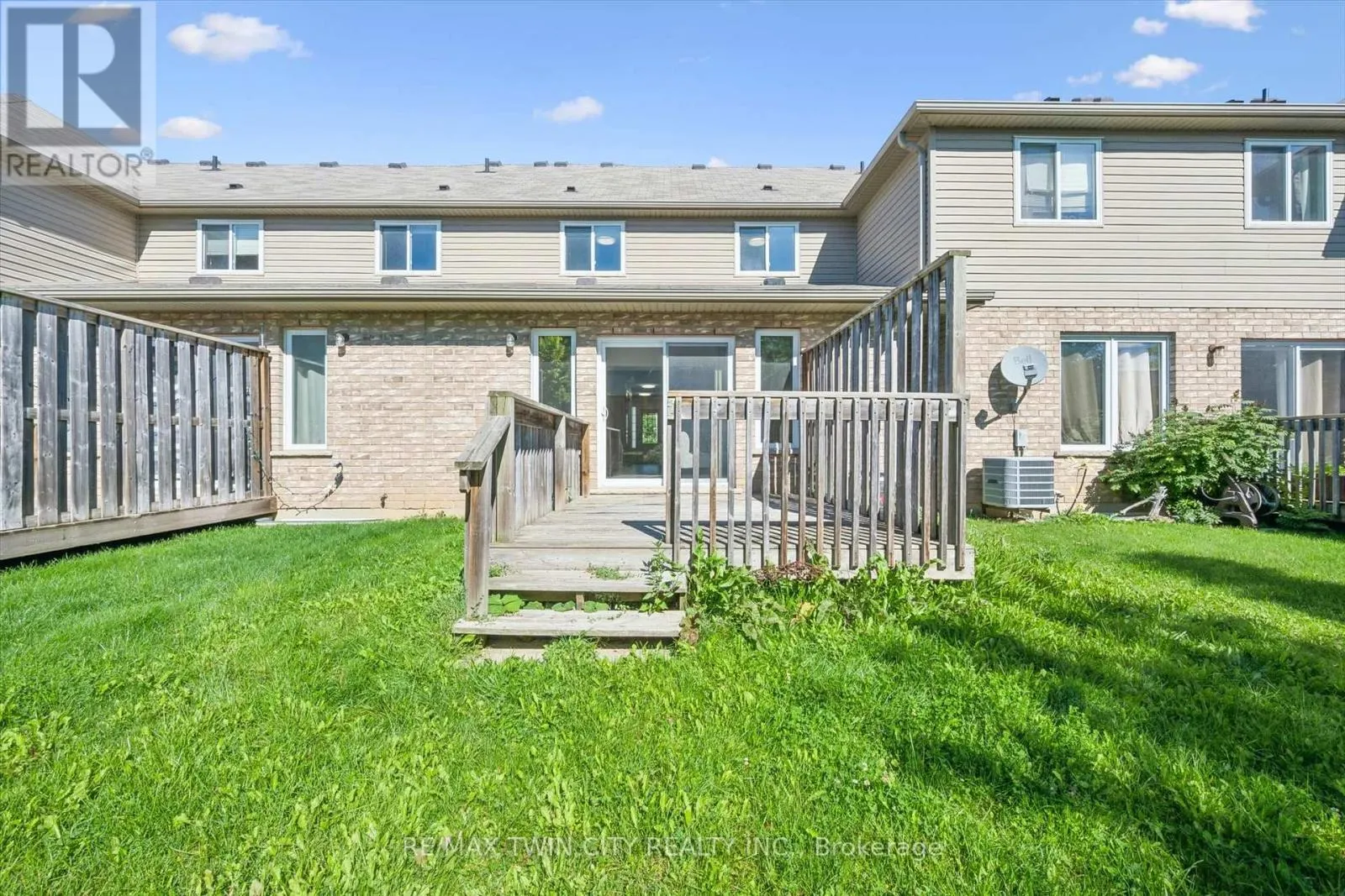 24 - 555 CHABLIS DRIVE