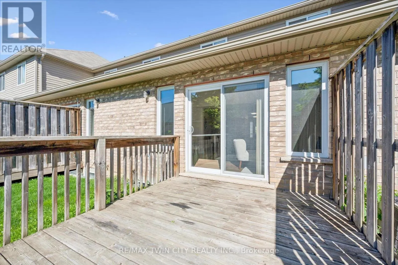 24 - 555 CHABLIS DRIVE