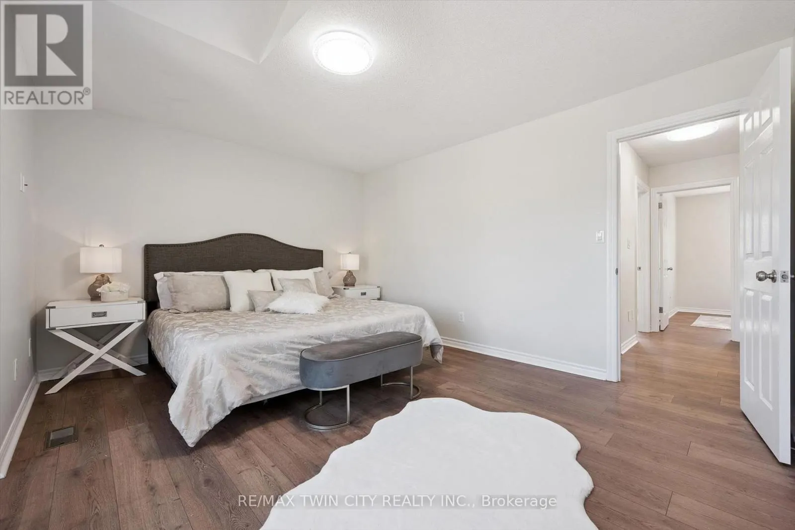 24 - 555 CHABLIS DRIVE