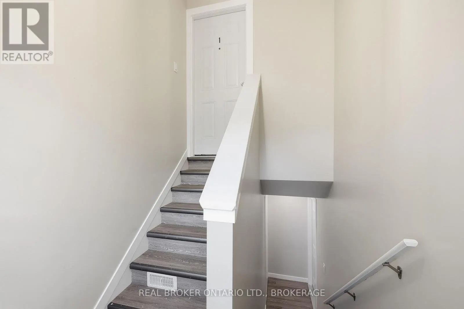 759 HIGH GATE PARK DRIVE