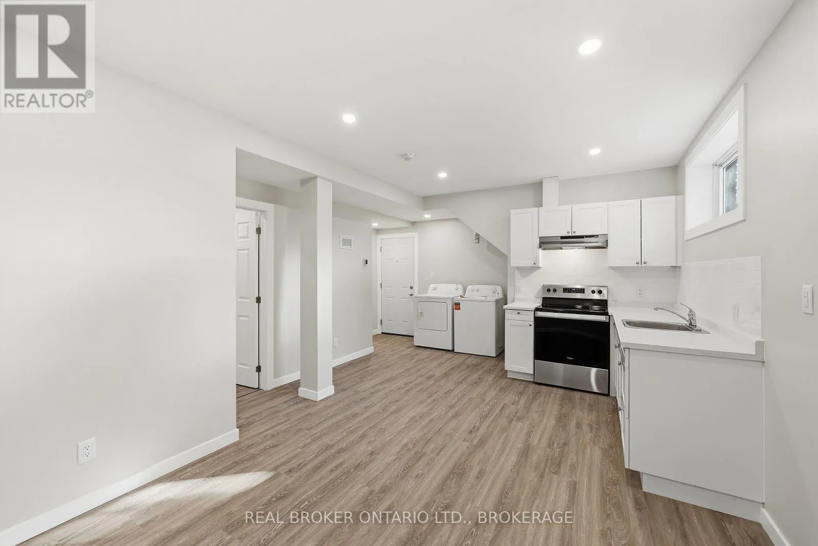 759 HIGH GATE PARK DRIVE