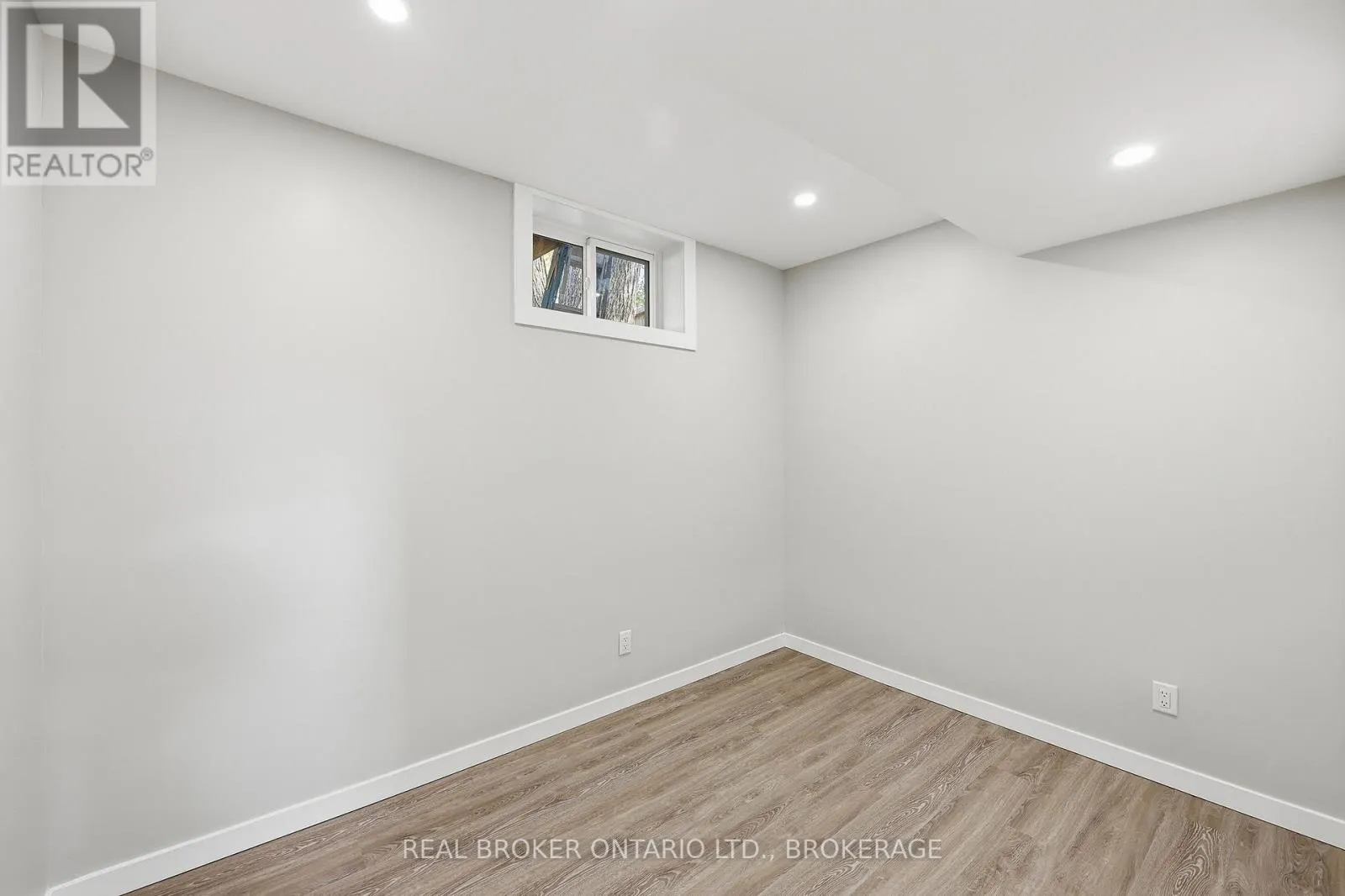 759 HIGH GATE PARK DRIVE