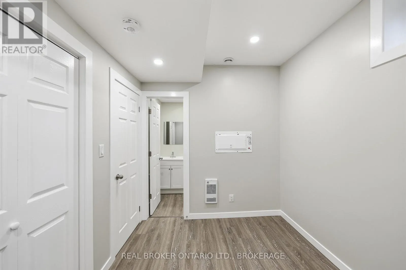 759 HIGH GATE PARK DRIVE