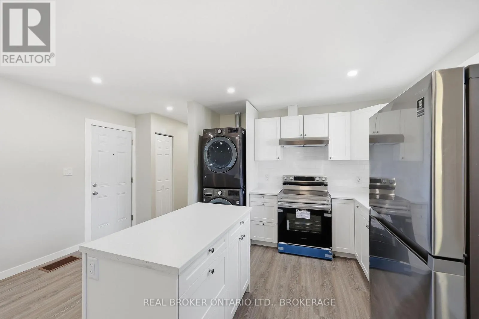 759 HIGH GATE PARK DRIVE