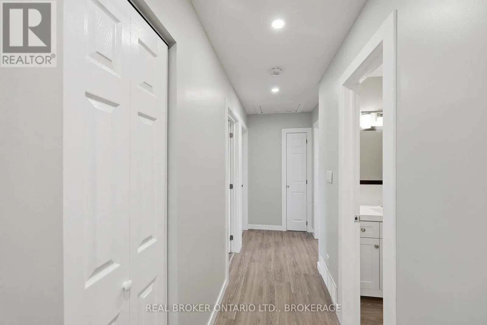 759 HIGH GATE PARK DRIVE
