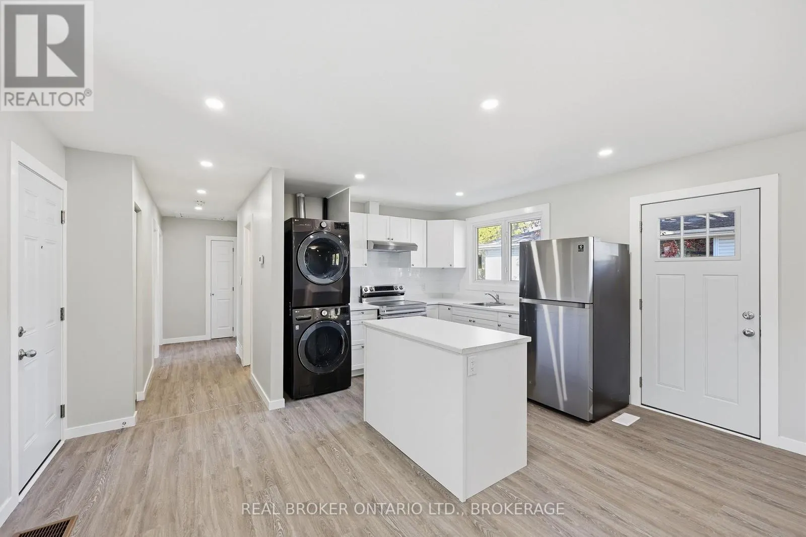 759 HIGH GATE PARK DRIVE