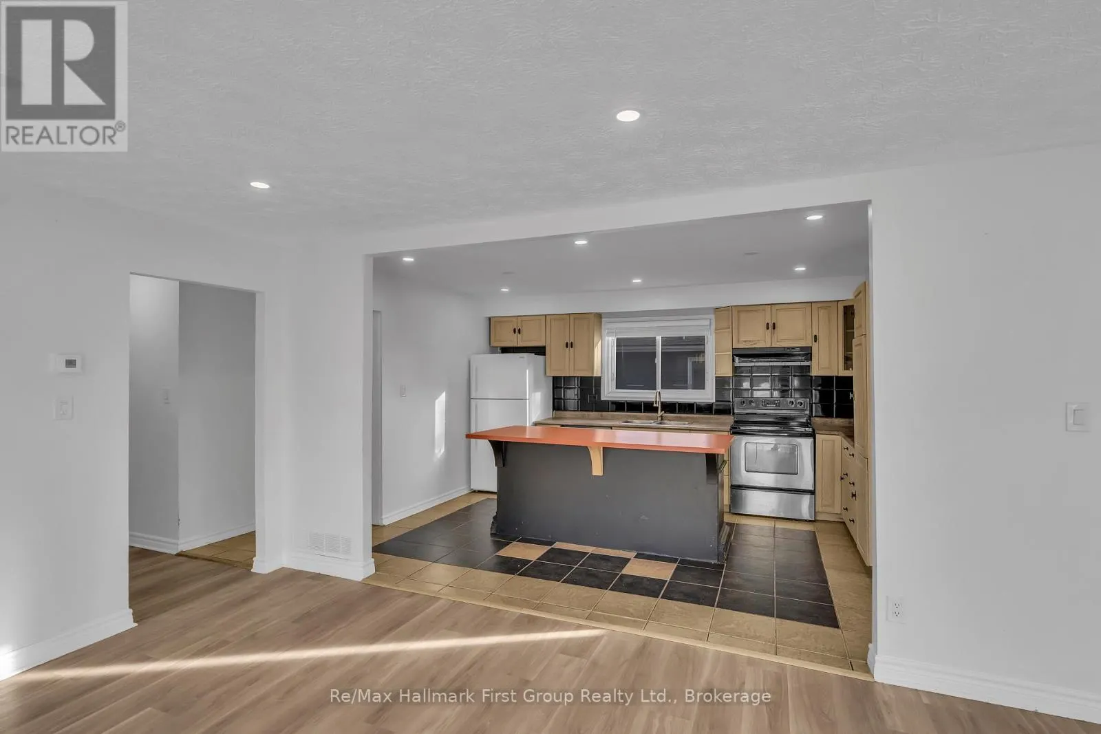 MAIN - 78 COMMERFORD STREET #Main