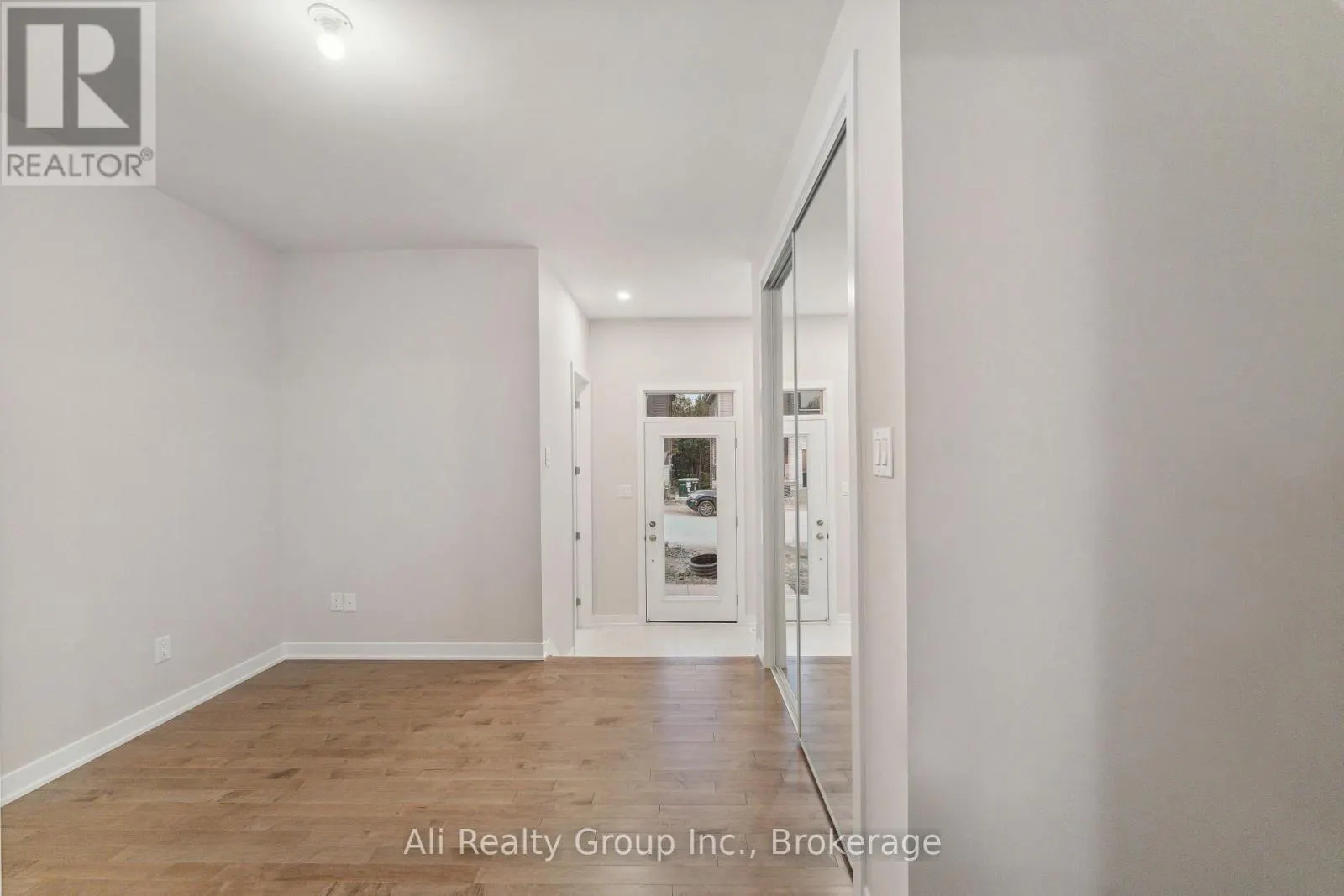 242 FALSETTO STREET
