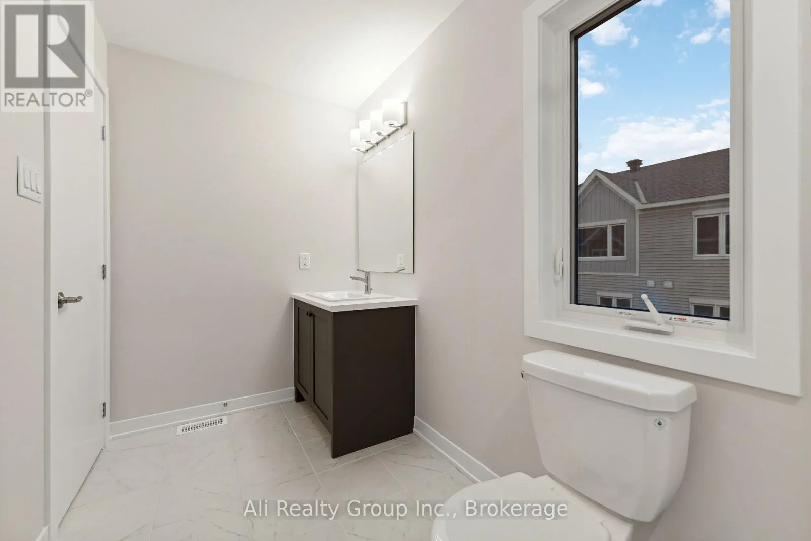 242 FALSETTO STREET