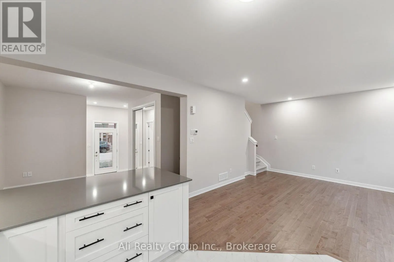 242 FALSETTO STREET