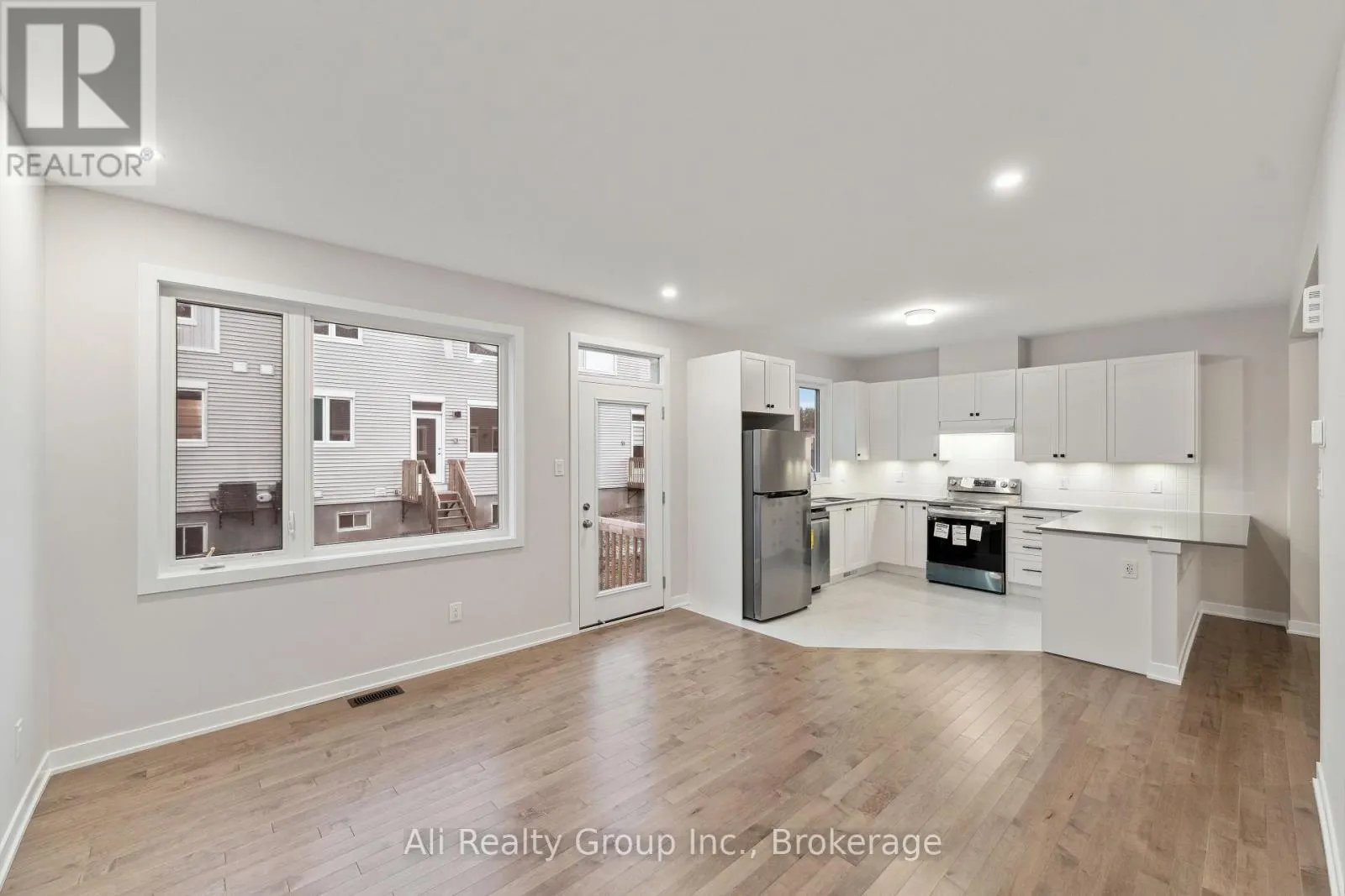 242 FALSETTO STREET